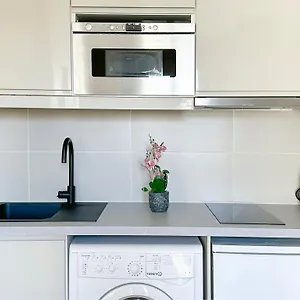 Apartment - Buttes Chaumont's Park -entire Flats, Paris